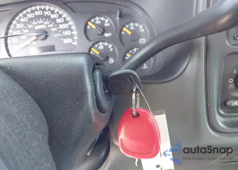 2005 Chevrolet Silverado 1500 Z71 из США, поврежденный, VIN 1GCEK19B35Z299495